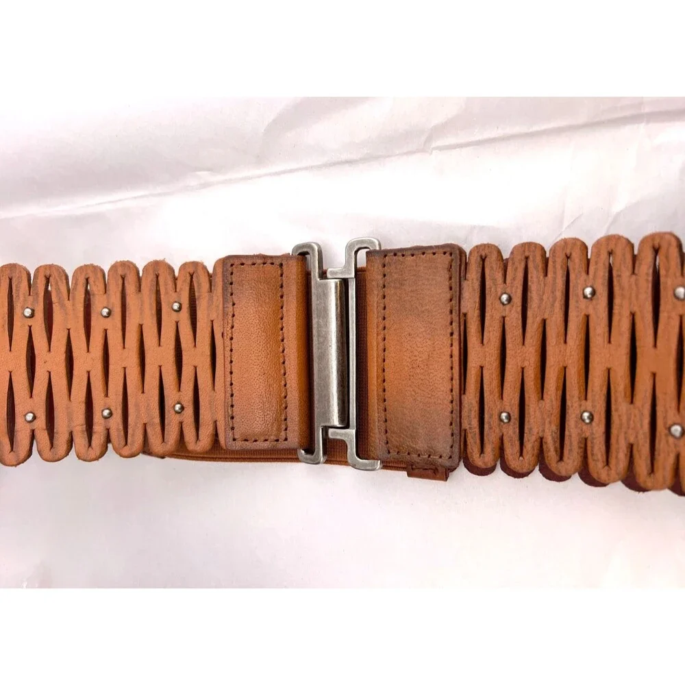 Vtg Leather Studded Statement Belt Sz S Stretch Accordian Western Festival Boho